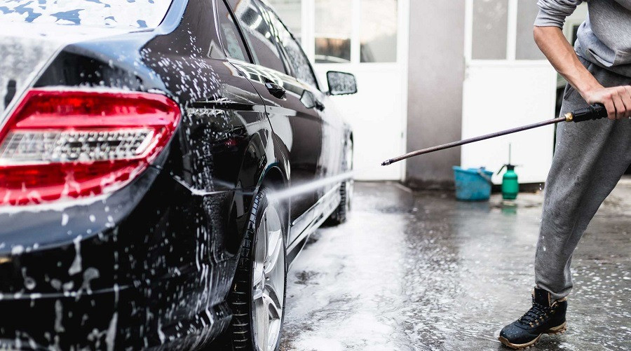 Мойка автомобиля в подарок